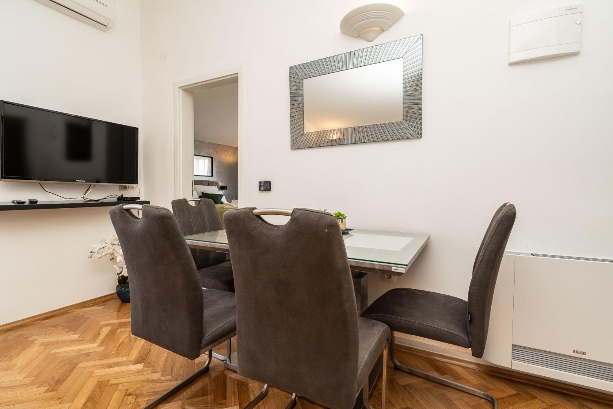 Apartments Dalmatia (Adults Only) بريفلاكا المظهر الخارجي الصورة