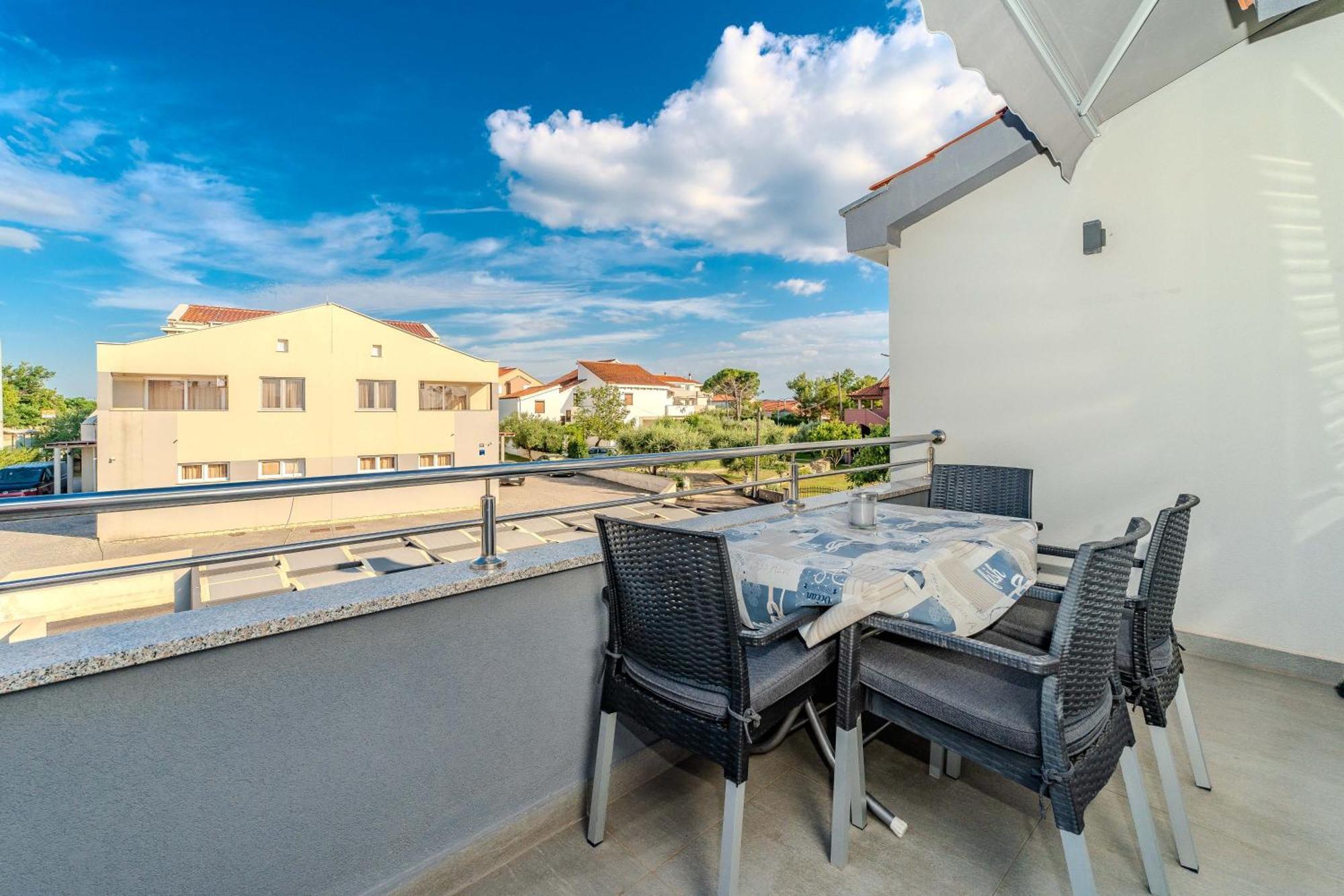 Apartments Dalmatia (Adults Only) بريفلاكا المظهر الخارجي الصورة